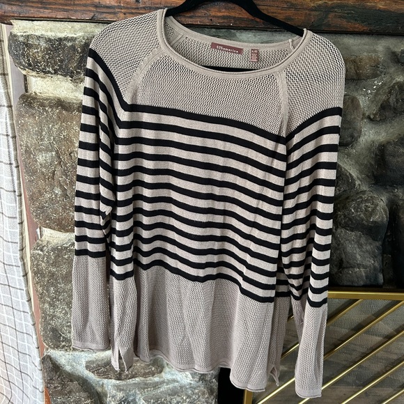 EUC 525 America Black & Tan Striped Sweater, L - Picture 1 of 3